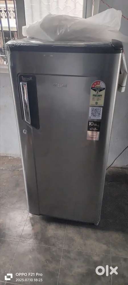 Whirlpool 3 Star Refrigerator – Almost Brand New, Only 1 Month Used!