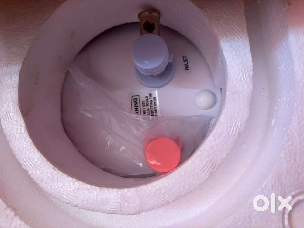 Instant water geyser