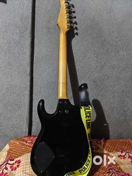 Fender electric guiter with amplifier
