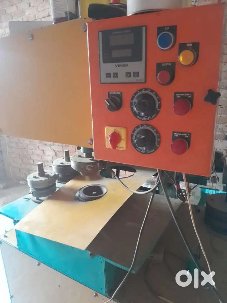 हवाई चप्पल और डिस्पोजल बनाने की मशीन
Hydrolic Automatic