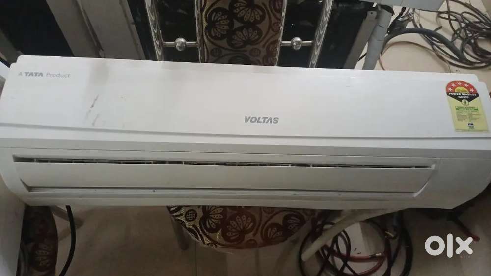 Split ac available and service available