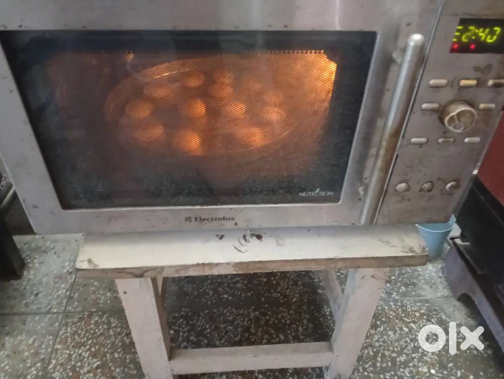 A good condition microwave