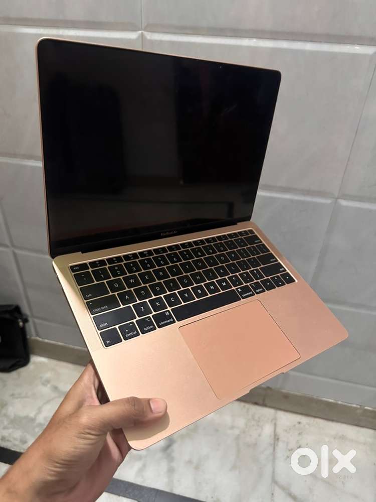 Macbook air 13 inch i5 2018 Model