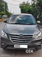 Toyota Innova 2.5 V 8 STR, 2014, Diesel