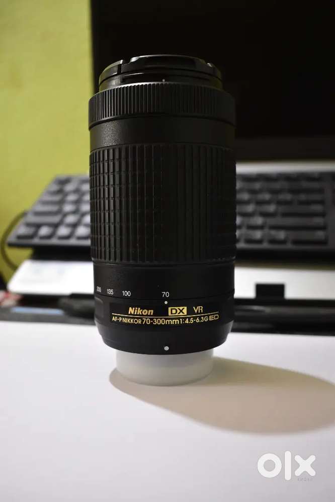 NIKON AF-P DX NIKKOR 70 - 300 mm f/4.5 - 6.3G ED VR Zoom Lens
