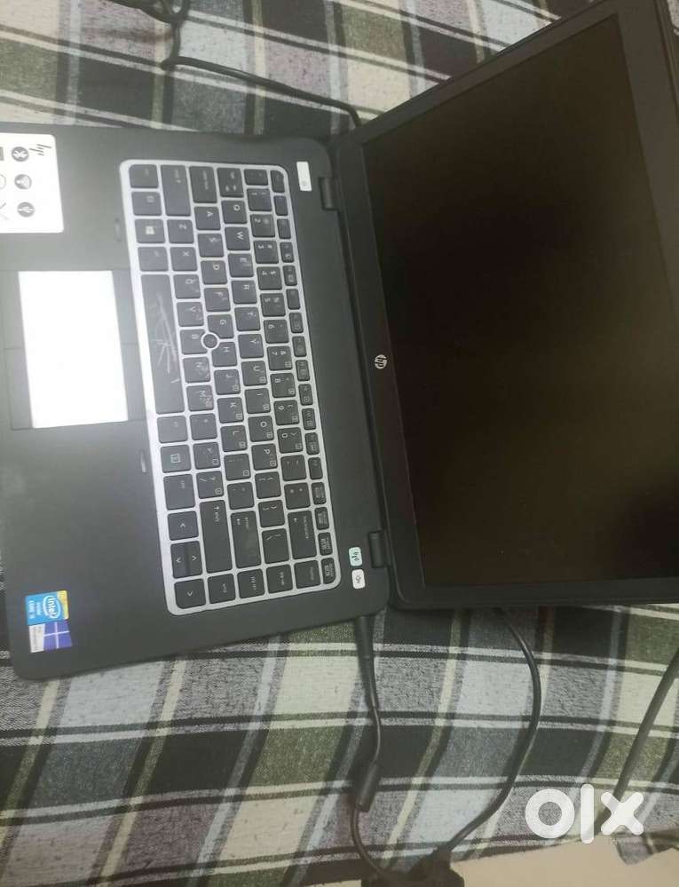 Hp elitebook 840 G2, 4th gen i5, 8gb, 256 SSD