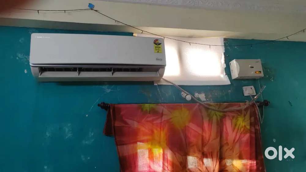 Running Ac in good condition just take and use inverter AC 1.5 ton