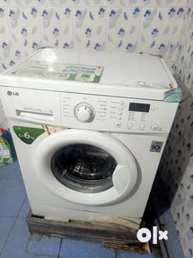 LG washing Machine 6 Kg, Front load In working condition