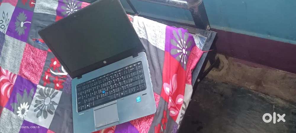 HP 840 i5 4gb Ram 512ssd