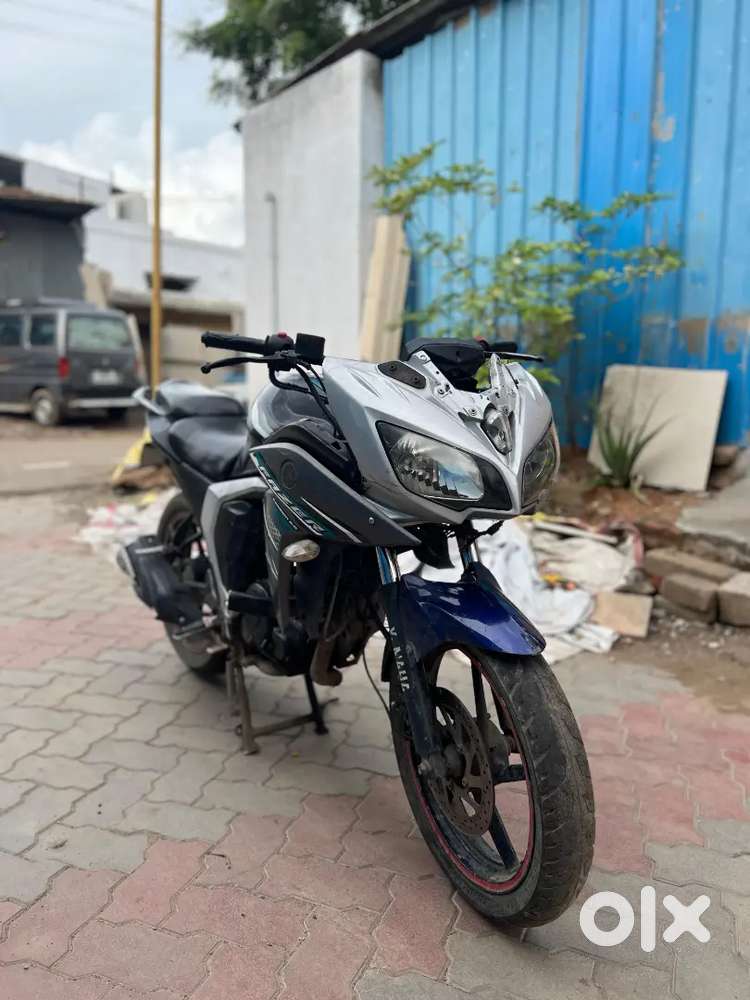 Madurai ponmini Dinamalar office