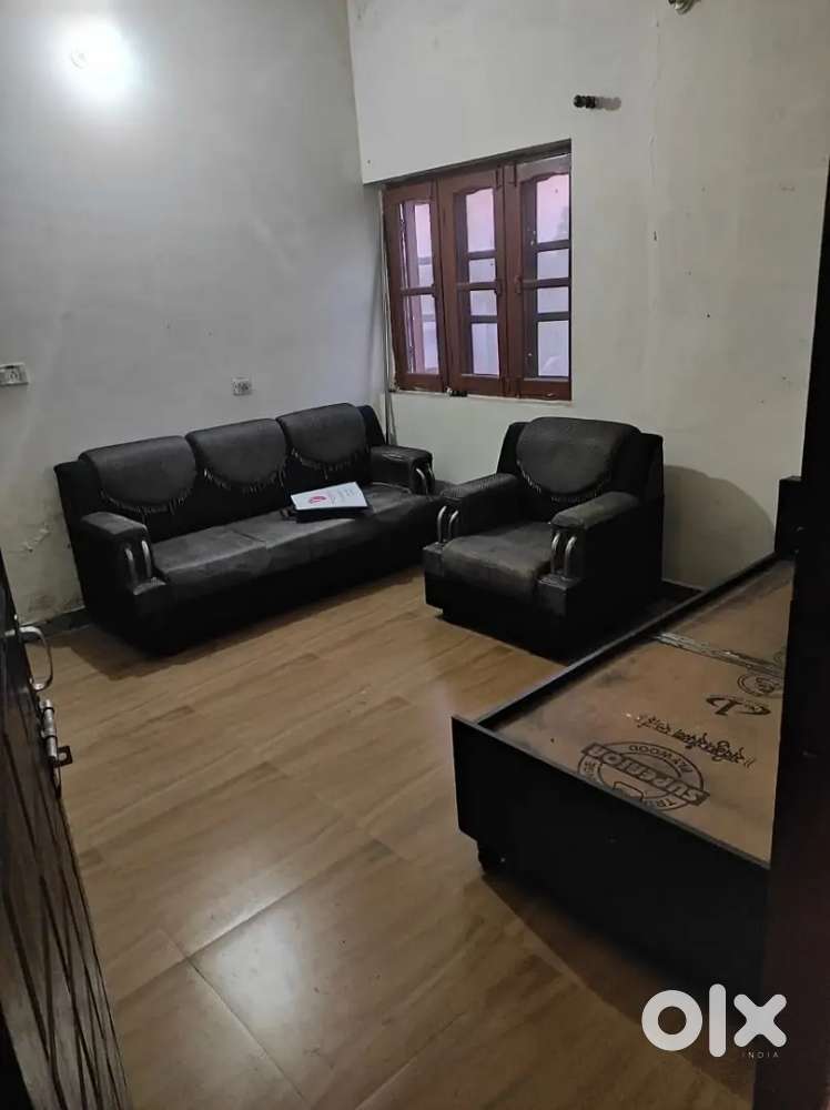 Indipendent without owner 1 room set furnished Rishi vihar itbp semadw