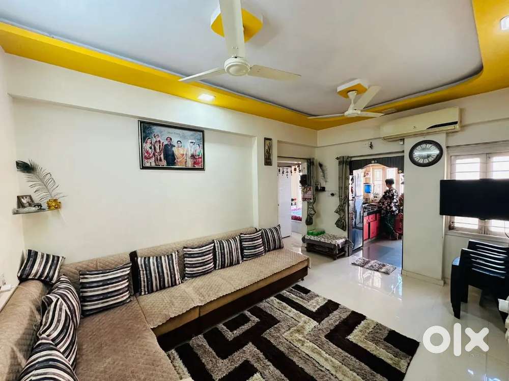 2 bhk availble in prime location