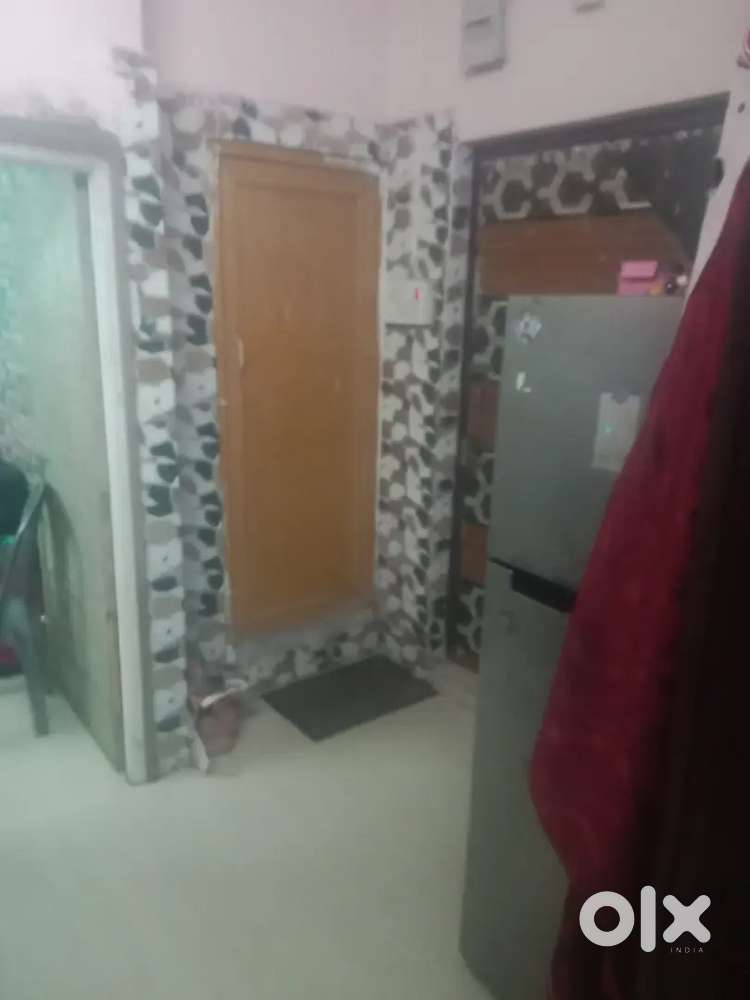 2  room 1 dining cum kitchen 1 toilet ground floor