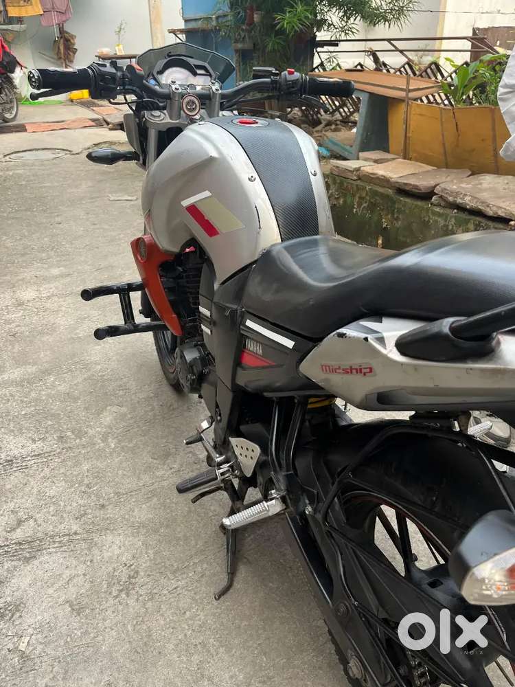 FZ-S (perfect engine condition, 42-45 mileage)