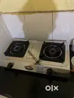 Gas stove regulator with lighter
