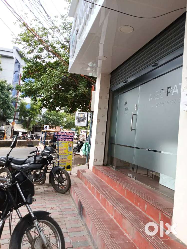 Hand change office to continue rent