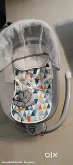 Electrical swing machine baby