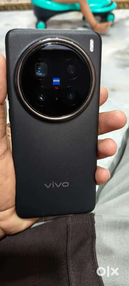 Vivo x200 pro   16 GB Ram 512 GB storage