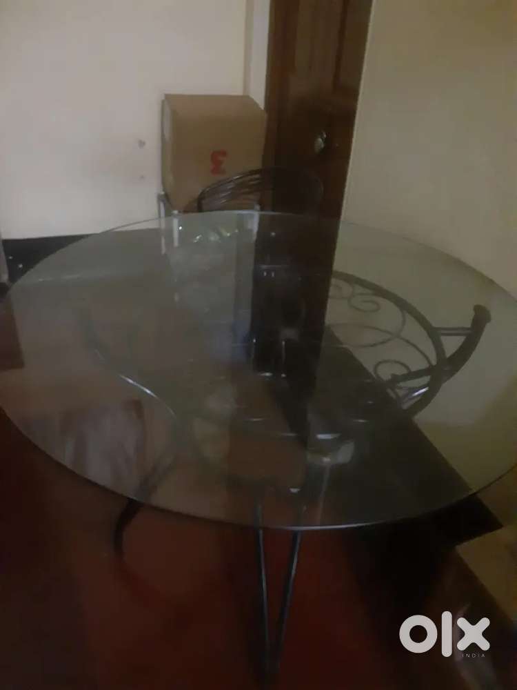 My good condition Dining table sell
