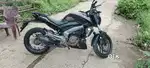 Bajaj dominor 400
