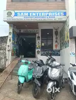 Required staff for Electric scooter showroom