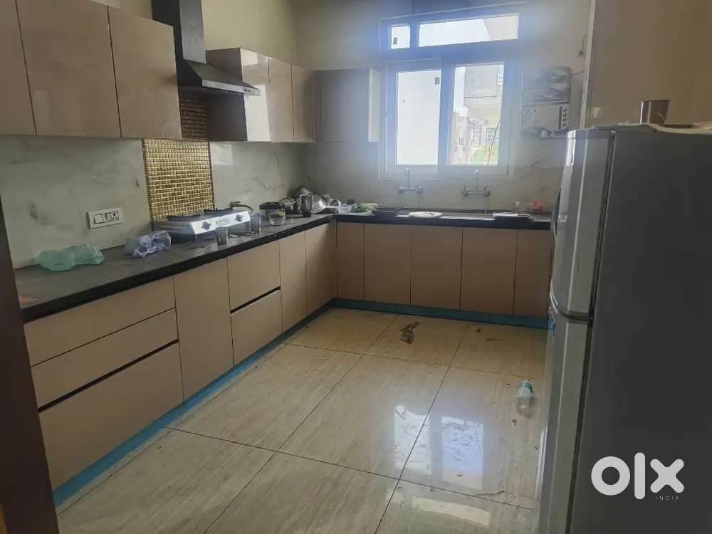 2bhk semi furnished flat