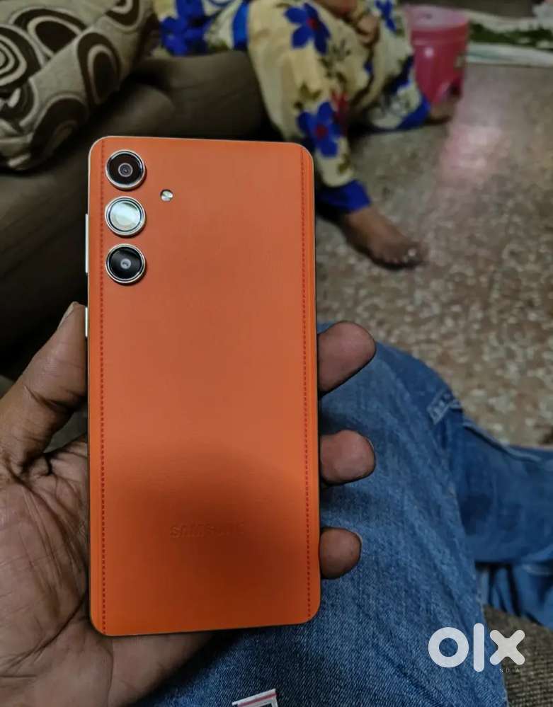 Samsung f55 5g  /   8 _ 128 gb