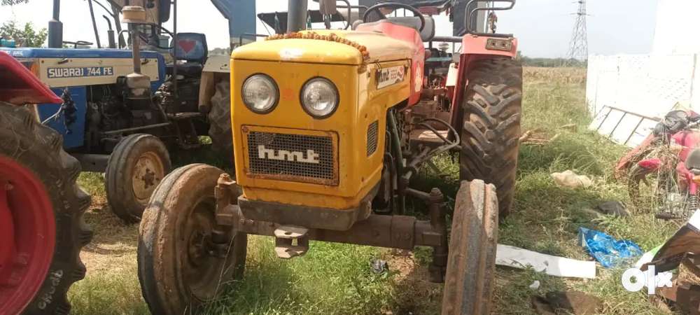 HMT TRACTOR IN GOOD CONDITION