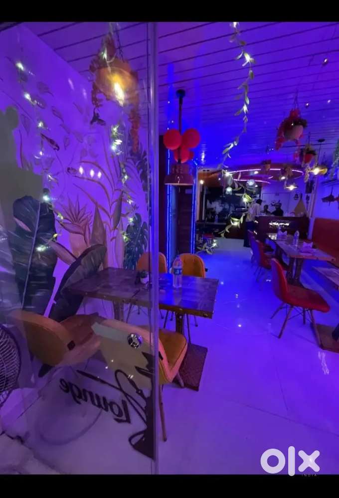 Restaurant and cafe sell urgent