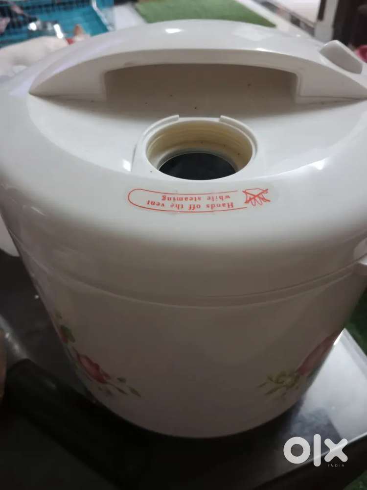 Ava Electric rice cooker 2.2 liter