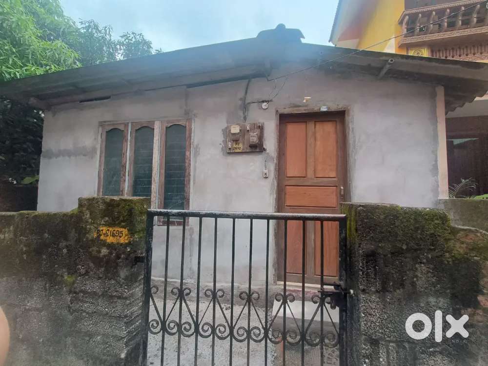 HOUSE FOR  LEASE / RENT
