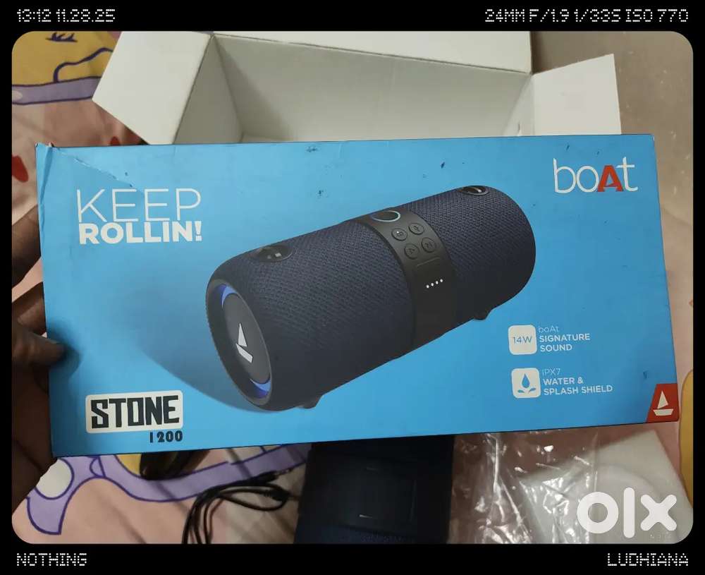 Boat stone 1200 100% condition mein hai