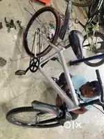 “Budget-Friendly Bicycle with Power Brakes – Great Condition”