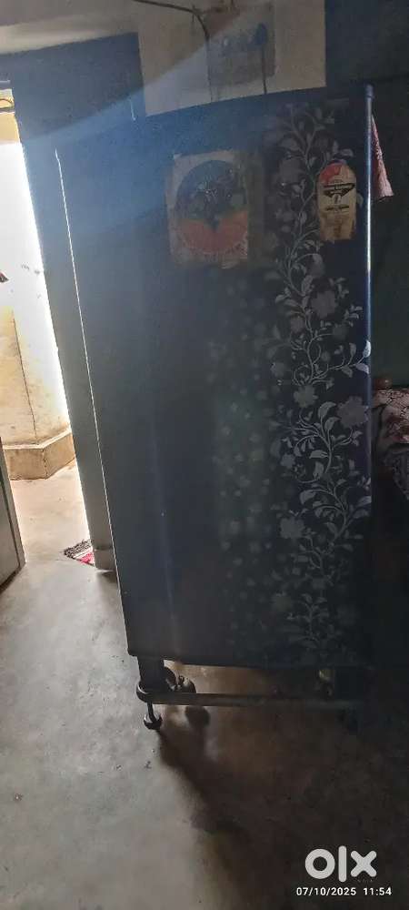 Single door. Cooling is good.Refrigerator is in good working condition