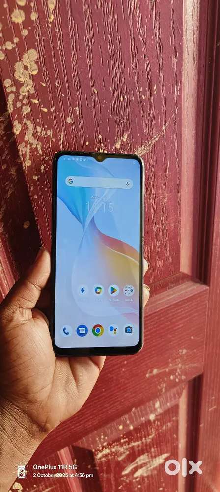 Vivo y33s 8+ 4GB ram 128 GB storage 5000 MH battery goodcondition