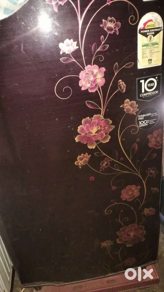 फ्रीज  कम प्रेसर का गैस डलवाना पड़ेगा