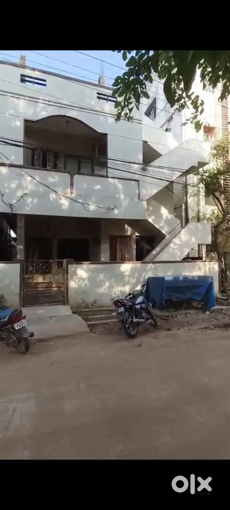 2 stairs building is for sale