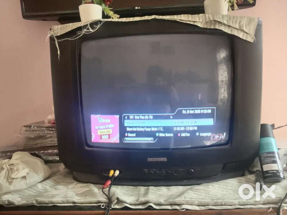 Samsung 21 inch TV sale good condition with remote