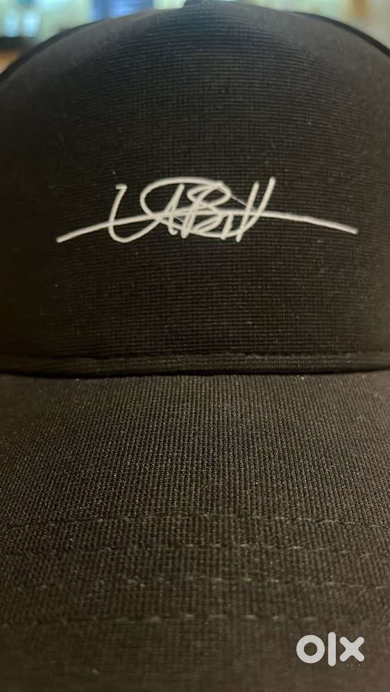 Usain Bolt signed black cap