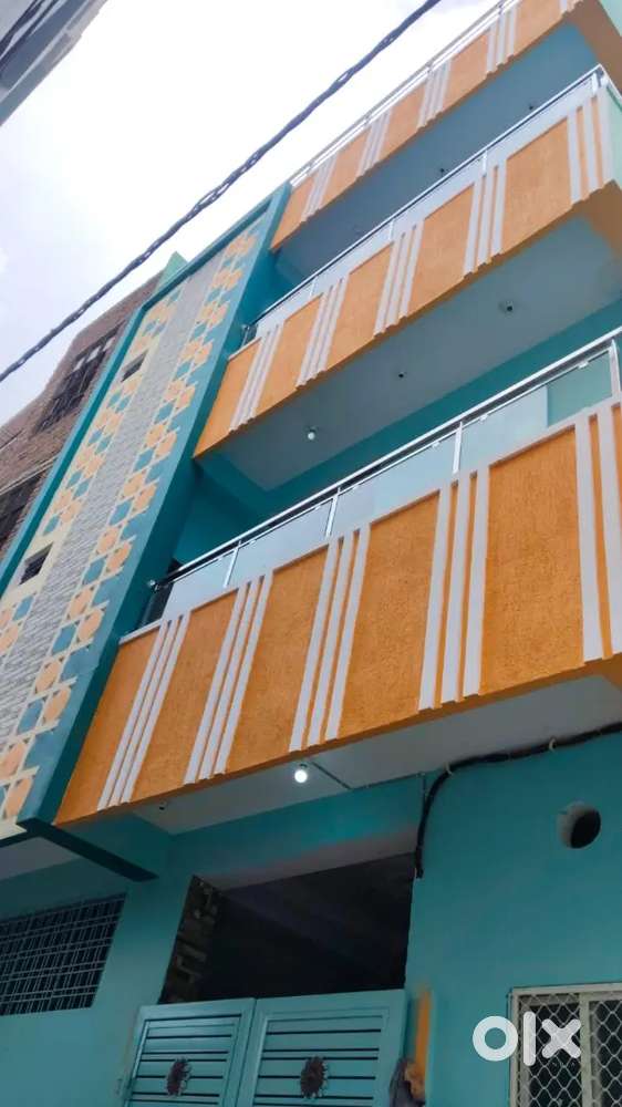 baba nagar farah masjid 2bhk 9000 +3bhk 10000 three month advance