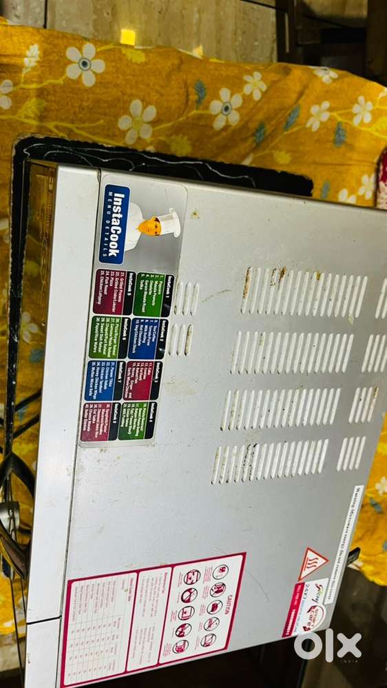 Microwave which in very good condition which works excellent