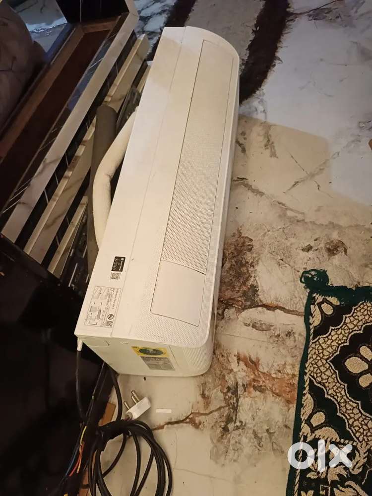 SAMSUNG AIR CONDITIONER For Sale urgently
