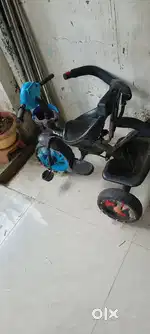 Kids tricycle