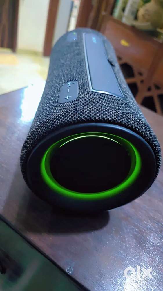 Sony XRS XG 300 bluetooth speaker