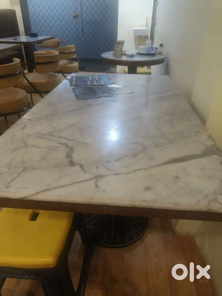MARBEL DINNING TABLE FOR HOME AND HOTELS