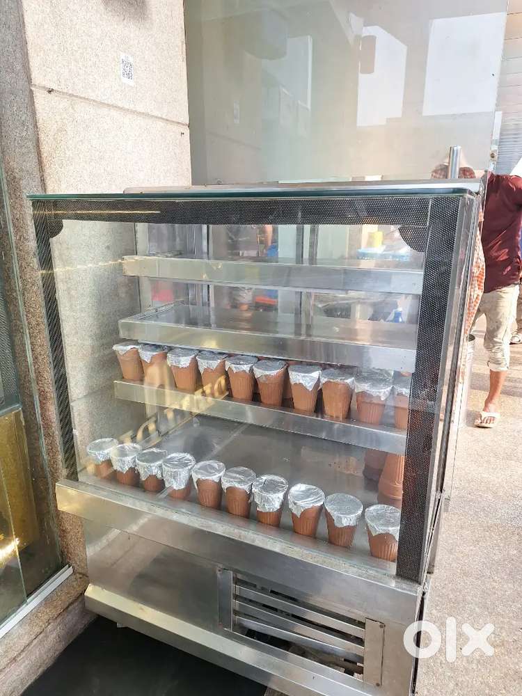Sweet Display Counter ( cold)