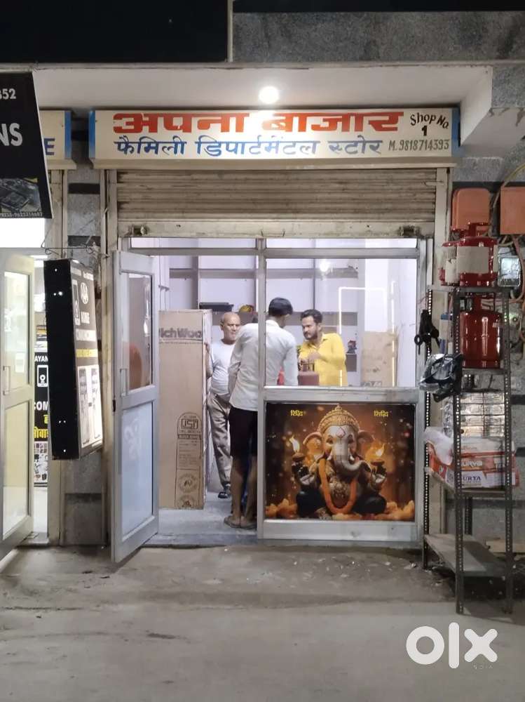 Shop for rent In Nawada extension