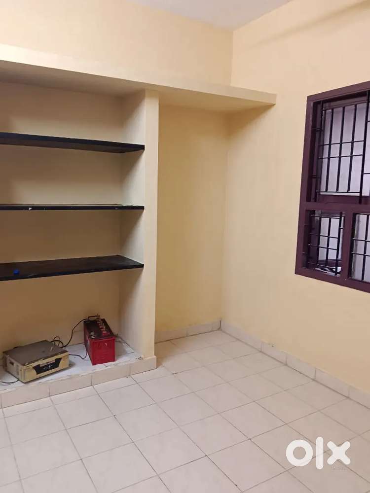 2 wheeler parking available