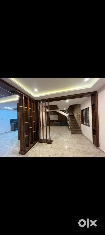 Individual villa 2 Years old Sbi Lane Near Co Optex Bhavan