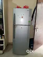 LG refrigerator good condition and nice working condition